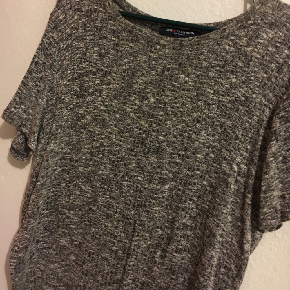 Women blouse - Picture 3 of 5